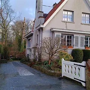 Hidden Gem Centre Of Free Parking Guest house Bruges
